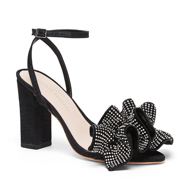 Savannah Ruffle Heel - Picture 1 of 8
